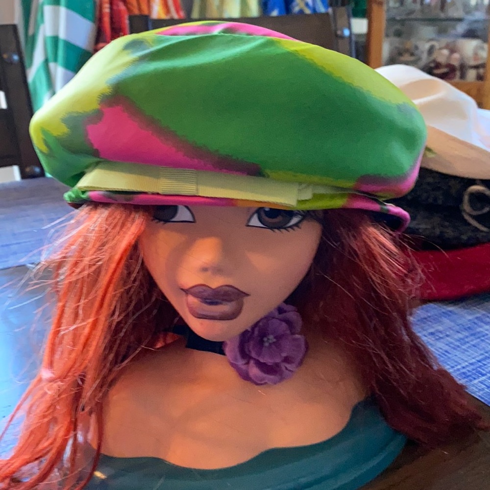 Antique hat good condition just missing beanie on top